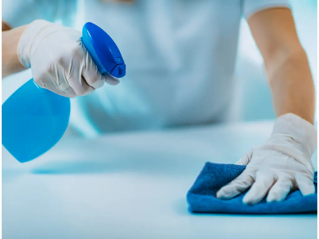 Gezielte Flächendesinfektion im Alltag, in Pflege und Betrieb